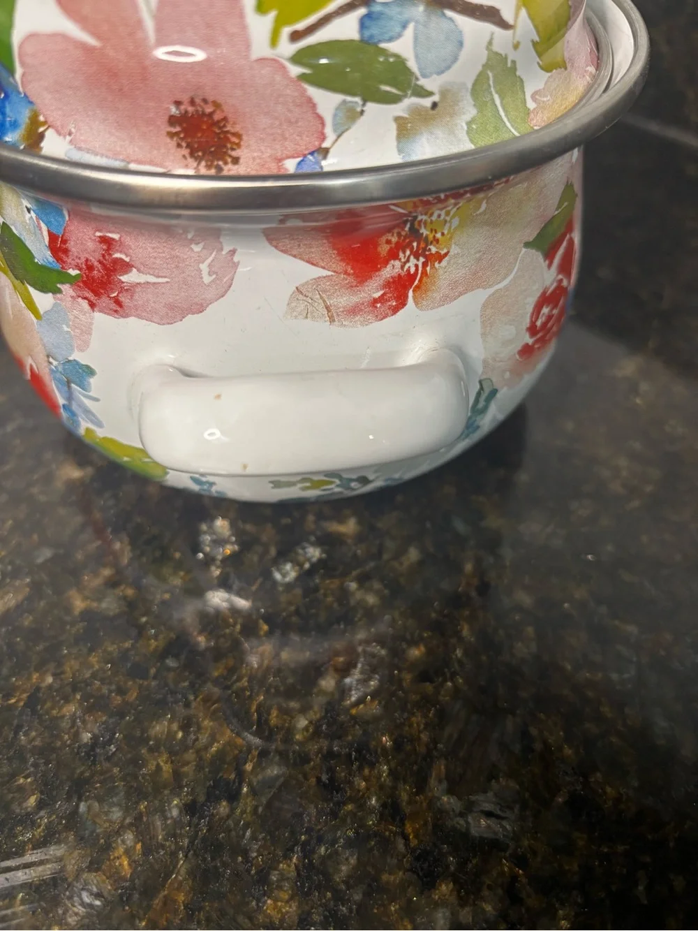 CROFTON 1 Quart Enamelware Double Handled Pot w/Lid